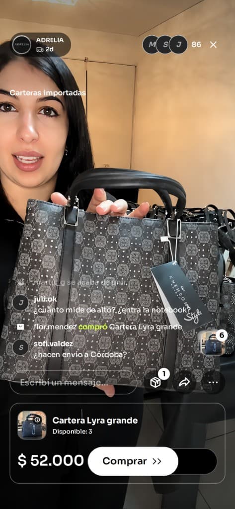 Captura de un vivo de la tienda Adrelia en la app Wope, con una cartera en pantalla, el precio y el botón Comprar