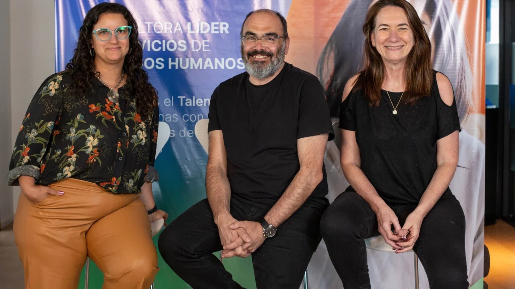 Marysol Antón, Leandro Africano y Cristina Mahne, fundadores de Multitud.